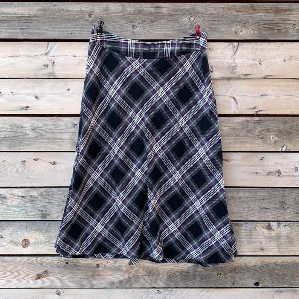 East 5th Plaid Skirt
